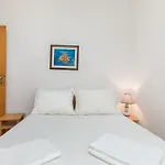 Гостевой дом Apartments Manda 3*