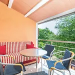 Apartments Manda 3*