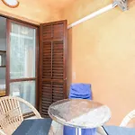 Apartments Manda Гостевой дом Фажана