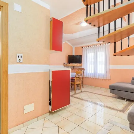 Guest house Apartments Manda
